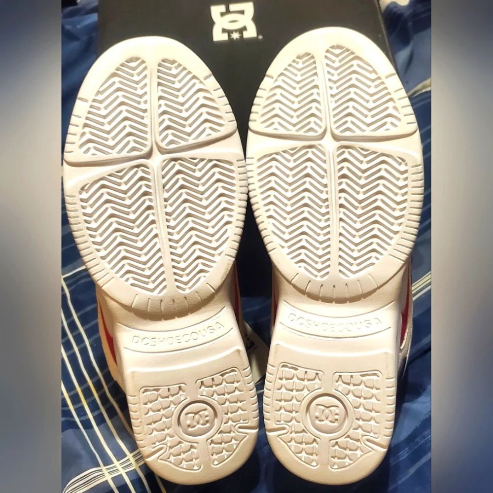 DC Decel SN Shoes, New In Original Box!! Mens 9 - Picture 8 of 11